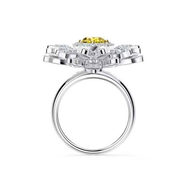 Authentic Swarovski Ring - Picture 11 of 11